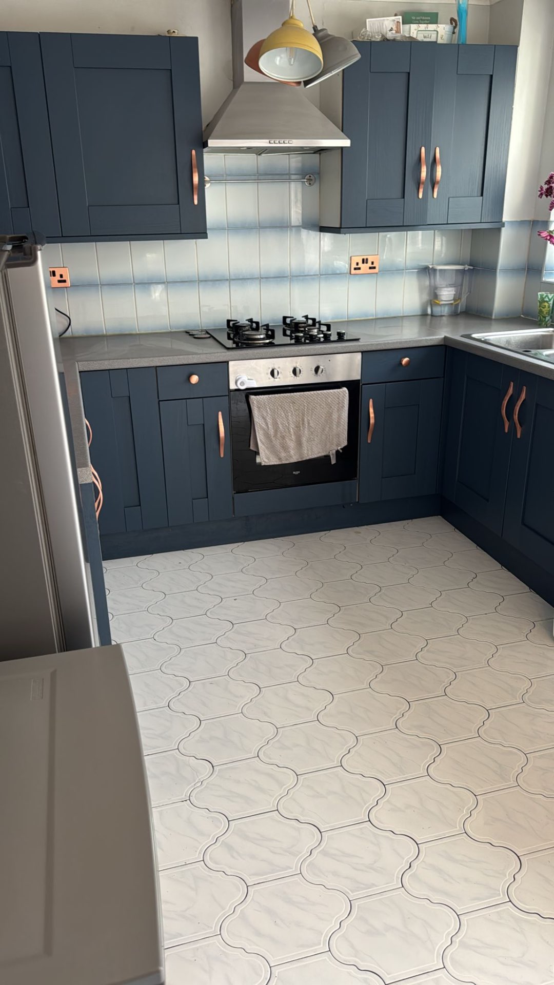 Before and after photo of a Wolverhampton kitchen deep clean — after